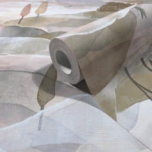 Boho utuinen maisema tapetti 35785 on tyylikäs ja helppohoitoinen vinyylipintainen kuitutapetti, joka tuo kotiisi luonnollisen pellavan ilmeen ja ripauksen pohjoismaista elämäntyyliä. Tämä tapetti yhdistää kestävyyden ja kauneuden! Täydellinen valinta moderniin ja luonnonläheiseen sisustukseen. Pellavakuvioinen tapetti on juuri sellaisena kuin haluat. Hienostuneen viileä kosketus ja näyttävä, raskas laskeutuvuus tekevät siitä ajattoman valinnan. Yksinkertainen, mutta voimakas ja joskus jopa rauhoittava ankkuri sisustuksessa. Lämpimissä sävyissä se huokuu maanläheistä harmoniaa, vaaleissa sävyissä raikasta selkeyttä. Pellava, joka viimeistelee tilan tyylillä ja tunteella. Boho-mallisto huokuu harmoniaa ja se tuo kotiisi boheemin tyylin. Malliston kuosit luovat tilaan rentoutta ja luonnonläheistä tunnelmaa. Boho Fine linnen by Marburg Wallcoverings -mallisto yhdistää pehmeät luonnonmateriaalit, lämpimät sävyt ja kerrokselliset tekstuurit, jotka luovat kodikkaan ja persoonallisen ilmeen. Jokainen yksityiskohta on suunniteltu tuomaan tilaan rauhaa ja luovuutta. Inspiroidu luonnosta, elä vapaasti, sisusta rohkeasti. Boho-mallisto on täydellinen valinta sinulle, joka rakastat yhdistellä värejä, kuvioita ja materiaaleja omannäköiseksi kokonaisuudeksi.